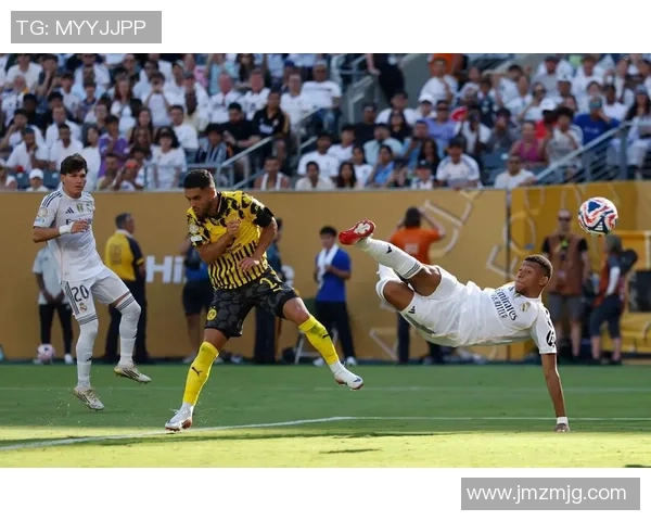 足球明星品牌签约费揭秘：背后的商业价值与市场影响力分析